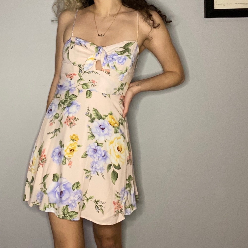 Forever 21 Pink Floral Spaghetti Strap Dress Sweetheart Neckline